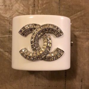 Chanel vintage cuff